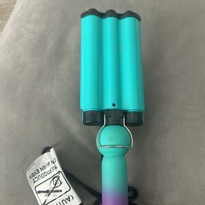 Wave Affair Jumbo 3 Barrel Ceramic Hair Waver